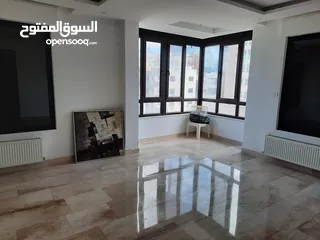  9 شقة مميزة من المالك للبيع مع Roof top خلف ابراج الدوار السادس وفندق كروان بلازا