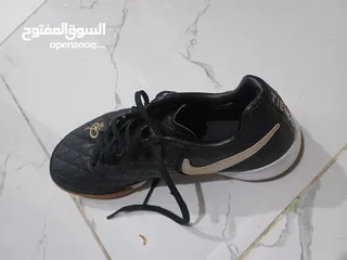  2 جوتي نايكي اصلي مقاس 14