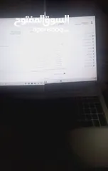  2 لاب توب استخدام  جيوغرافيك وتصاميم