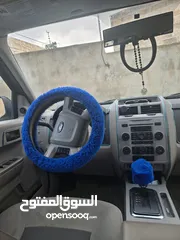  4 فورد اسكيب 2008 لون ازرق بالصلاة على النبي مصروف البنزين أقل من عادي صيانة دائمة كاوشوك حالته متوسطه