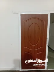  1 باب الامنيوم شبه جديد