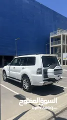  6 Mitsubishi pajero 2010 3800cc