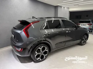  10 كيا نيرو 2022