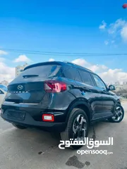  4 هيونداي ڤينيو 2021 مع فتحه سقف (V LINE) بسعر حرق حرق 87,000 فقط / فحص نضيف