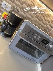  1 قلاية هوائيه مع فرن مه شوايه في وقت واحد