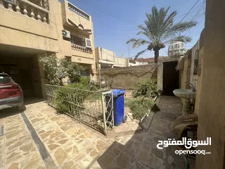  2 بيت للبيع في بغداد الجديدة قرب مستشفى العلماء الاهلي في حي الخليج