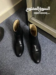  1 احذية ماركات عالمية شبه جديدة