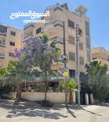  1 شقة طابقية في أجمل مناطق وادي الكبرا بالقرب من محطة السلام
