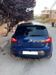  8 سيات إبيزا كونكت