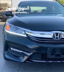  11 Honda Accord Hybrid clean title 2017 (حرة)