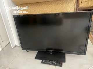  1 شاشة led inch 32 بحالة جيدة جيدا بداعي السفر