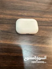  4 AirPods pro