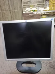  2 شاشة كمبيوتر نوع hp  بتلف  90درجة قابل للتفاوض