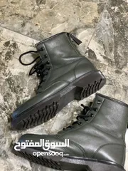  1 حذاء جلد طبيعي داخل فرو - مقاس 38 بحالة ممتازة