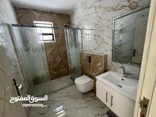 7 شقة ارضية جديدة مميزة للبيع بسعر جيد جدا بمنطقة البصه ابو السوس من المالك مباشرة