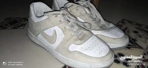  4 بوت نايكي نمرة 38 للبيع