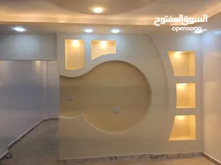  9 شقه طابق ثاني