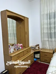  3 غرفة خشب لاتيه