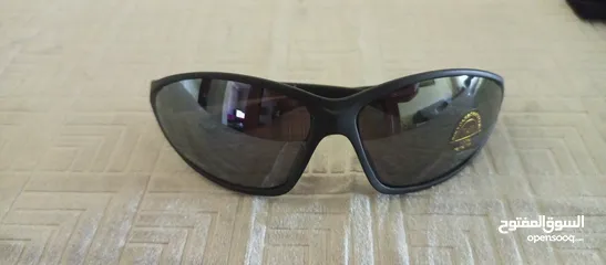  4 نضاره نوع دايزي 4 ألون عدسات معها