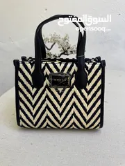  19 New fashion hand bag female