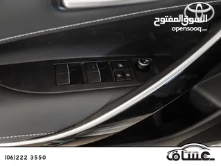  19 Toyota Corolla 2025 hybrid