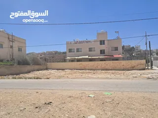  3 ارض للبيع في وادي الحجر
