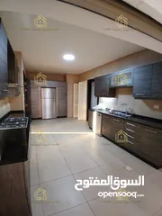  7 شقة طابقية - الشميساني - 3نوم 1ماستر - 230م - بإطلالــــه بانوراما - قرب الخدمات العامة