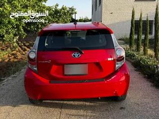  9 تويوتا بريوس سي 2013 للبيع Toyota Prius-C