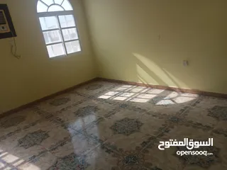  10 بيت غير مفروش