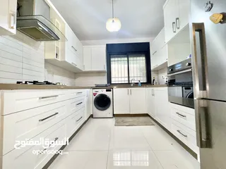  5 شقة مفروشة عفش جديد وحديقة