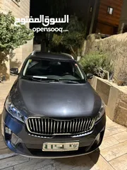  3 كيا سيرنتو 2018 للبيع بسعر مميز