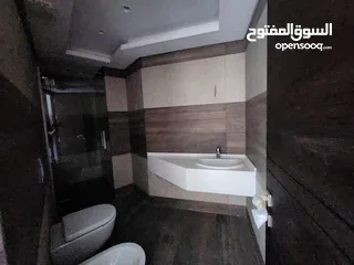  8 شقة فارغة للبيع بين الدوار الرابع و الخامس - ref : 14610