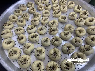 16 معمول العيد اللذيذ يتوفر لدينا حشوات مميزة معمول العجوة معمول جوز معمول فستق حلبي عجينة معمول