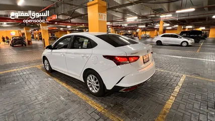  2 Hyundai Accent 2021