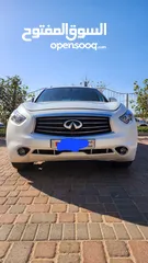  7 Infiniti Fx35 very good conditions and price
