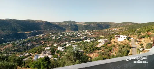  1 منزل مطل للبيع