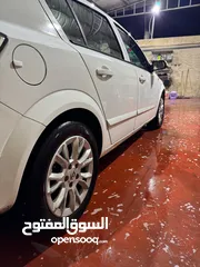  4 Opel Astra 2009