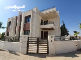  18 فيلا للبيع في طريق المطار  بتشطيبات فندقية قرب جامعة الشرق الأوسط