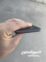  4 تلفون آيفون 11 ( التواصل واتس اب )