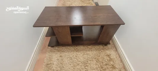  2 طاولة خشبية Wooden Table