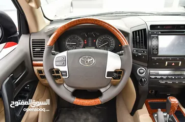  11 تويوتا لاند كروزر GX-R  بحالة الوكالة Toyota Land Cruiser GXR 2013