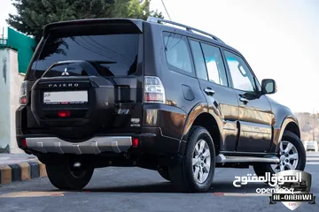  4 Mitsubishi Pajero 2017  السيارة وارد الشركة و بحالة ممتازة جدا