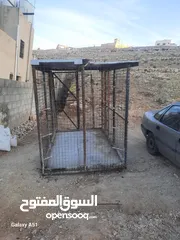  3 قفص حديد للحيوانات