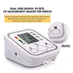  3 جهاز قياس ضغط الدم الناطق الإلكتروني و نبضات القلب مع وظيفة الصوت شاشة LCD كبيرة جهاز الضغط دم ناطق