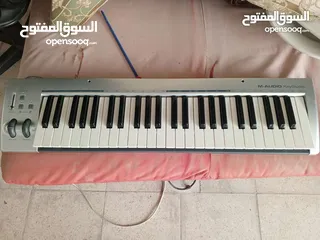  1 موجود اورج شغال ما في شي