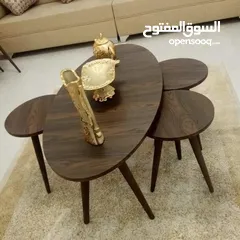  21 طاولات وسط وسيرفس متوفره  بعدة أشكال متنوعه منها مدور ومستطيل ومربع واحجام مختلفه وعده قياسات