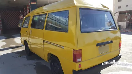  2 باص 8 ركاب بنزين ميتسوبيشي مرخص بحالة جيدة