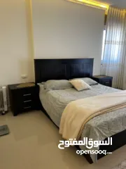  1 غرفة نوم مستعمل خشب زان بحالة ممتازة