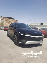  6 هونداي ايونيك 5 موديل 2023 لون اسود داخل ابيض فل الفل وعداد قليل