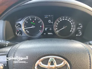  3 تويوتا لاندكروزر VXS 2018 بحالة الوكالة من المالك مباشرة